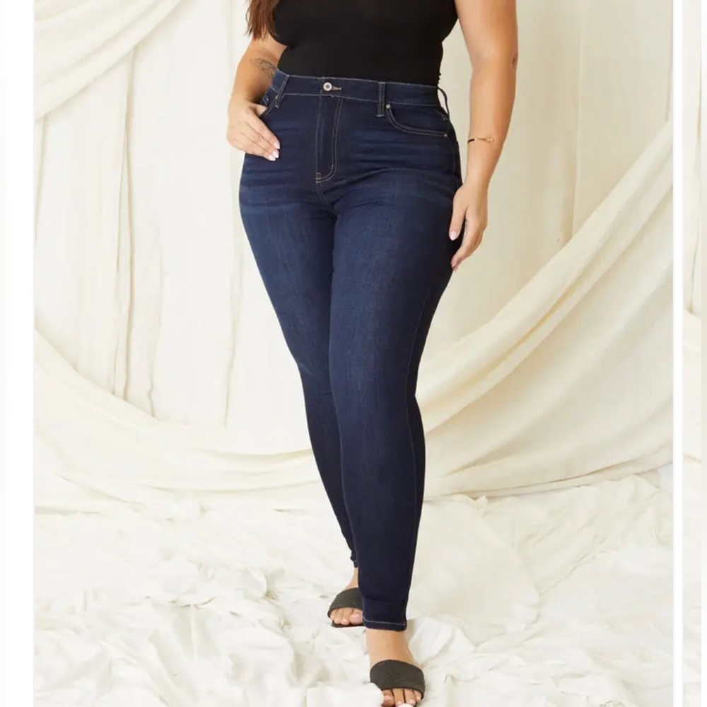 Curvy high rise, skinny